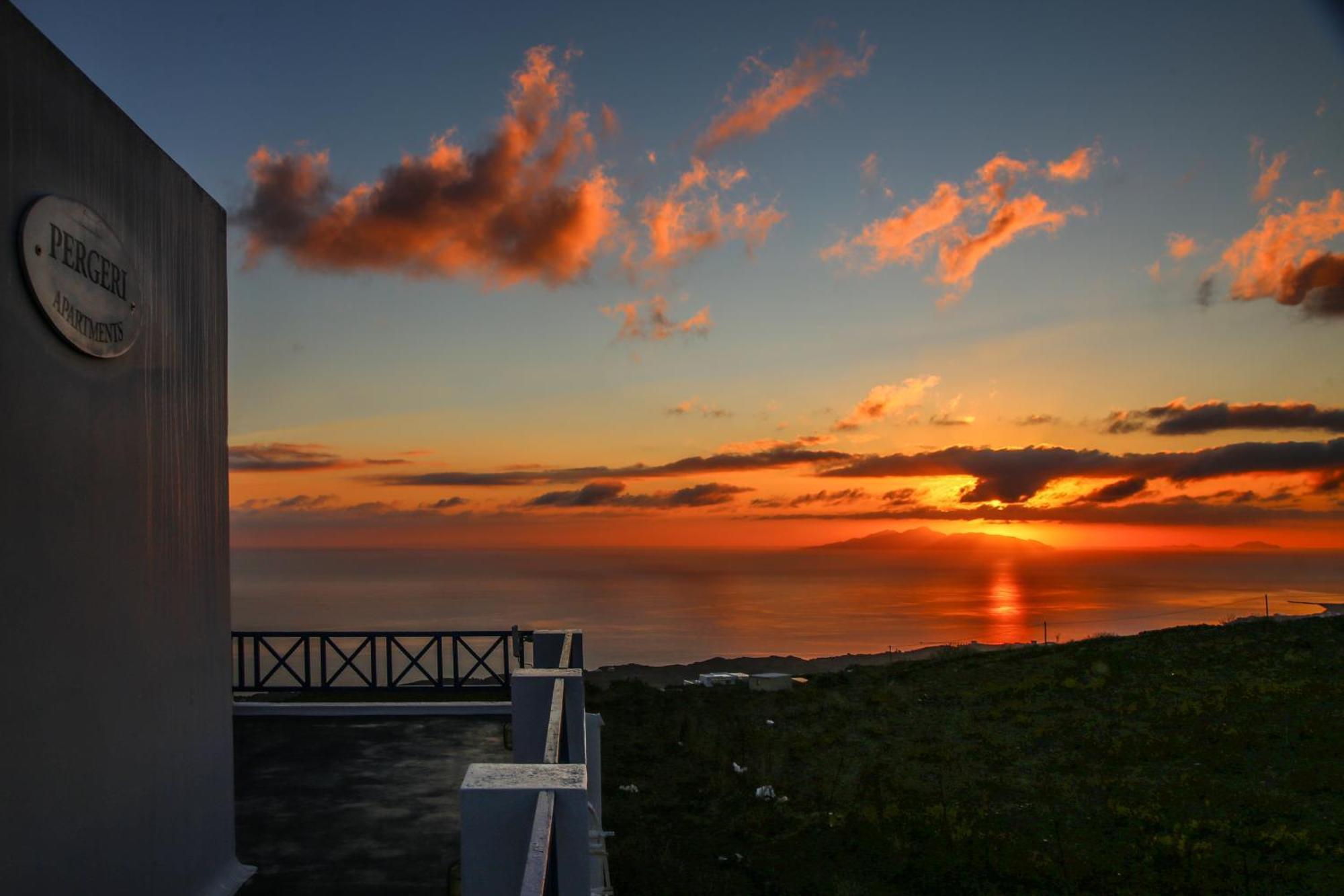 Pergeri Apartments Imerovigli  Bagian luar foto
